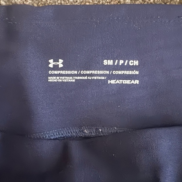 Under Armour HeatGear Navy Leggings - Picture 6 of 6